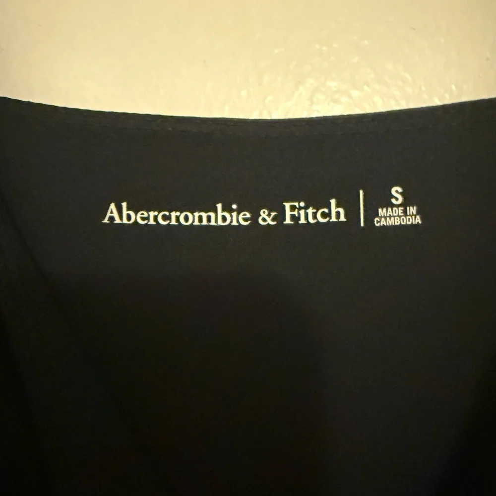 Abercrombie & Fitch Black Mini Dress - Picture 3 of 5